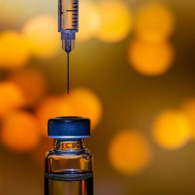 Image for The Weekly: Extra vaccine doses for immunocompromised patients, sunscreens under scrutiny and more